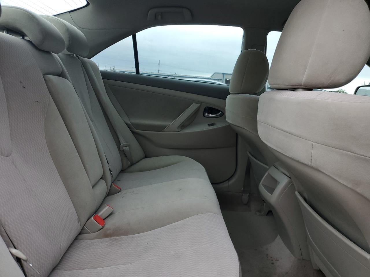 2011 TOYOTA CAMRY