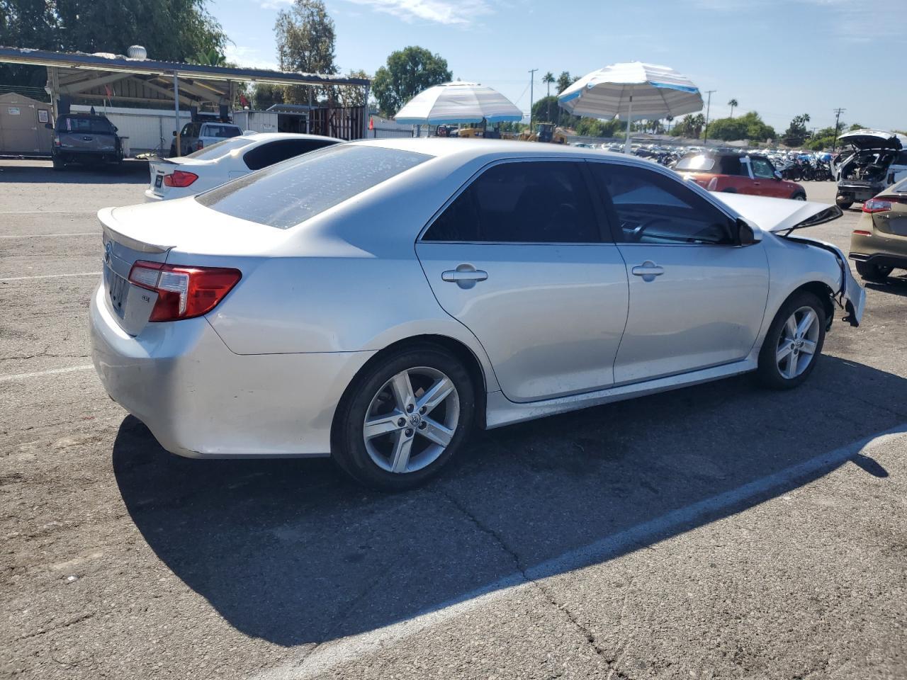 2014 TOYOTA CAMRY