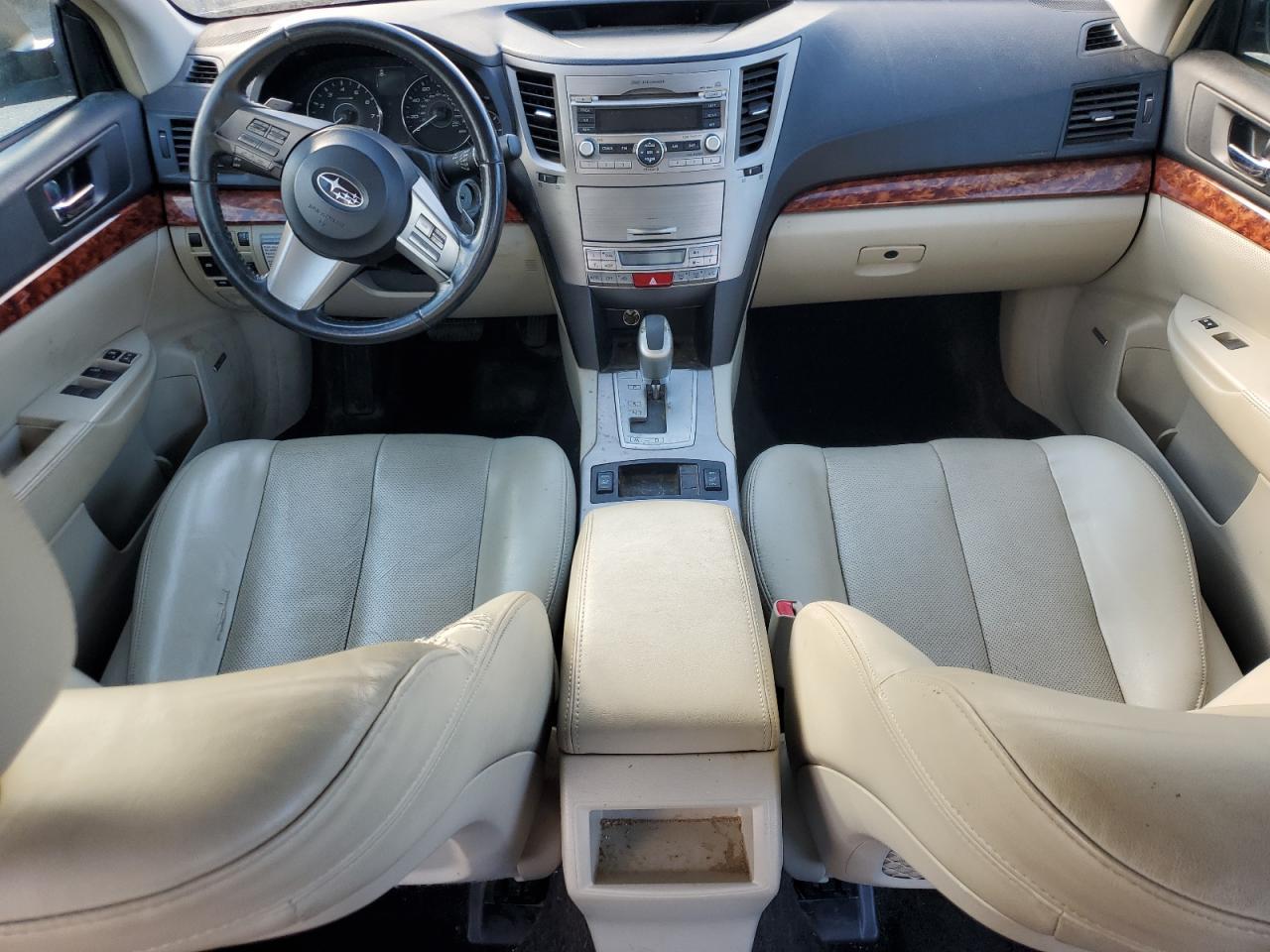 2011 SUBARU Legacy