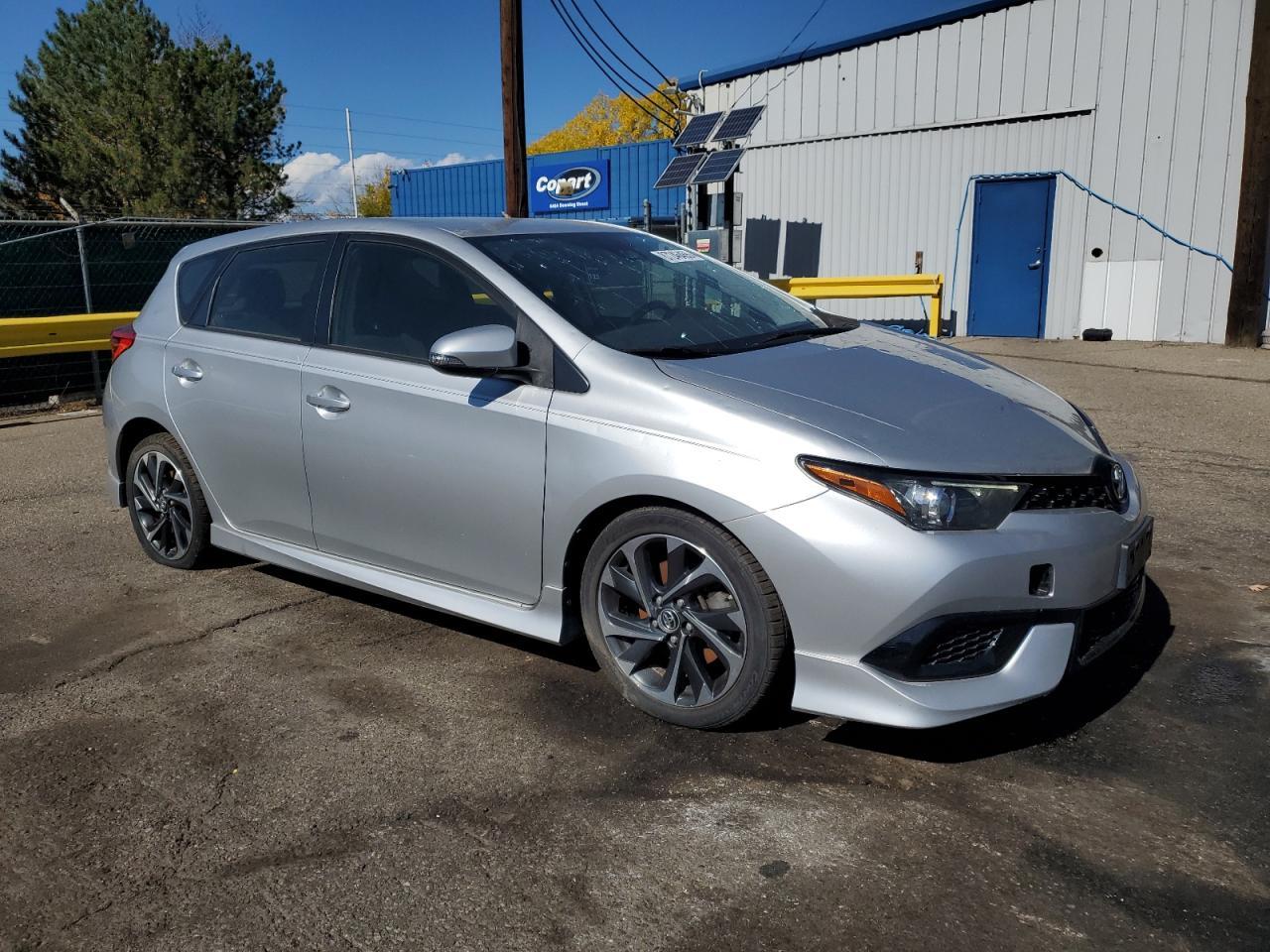 2017 TOYOTA COROLLA