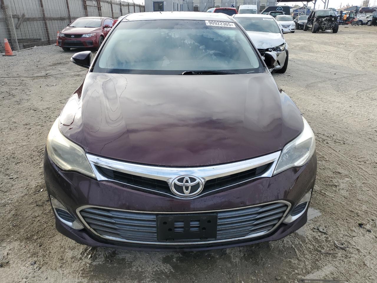2013 TOYOTA Avalon