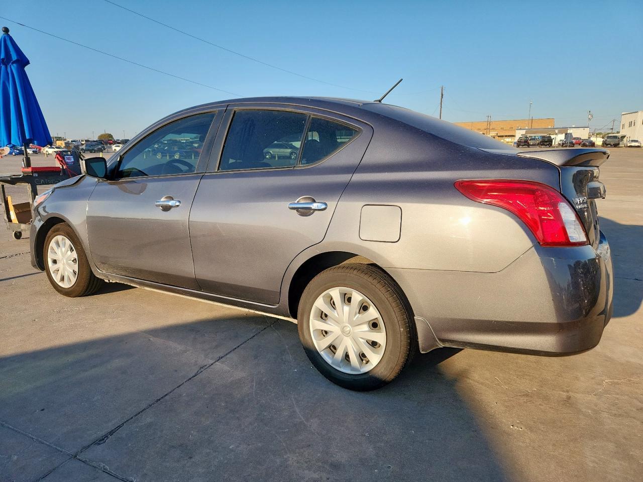 2017 NISSAN VERSA