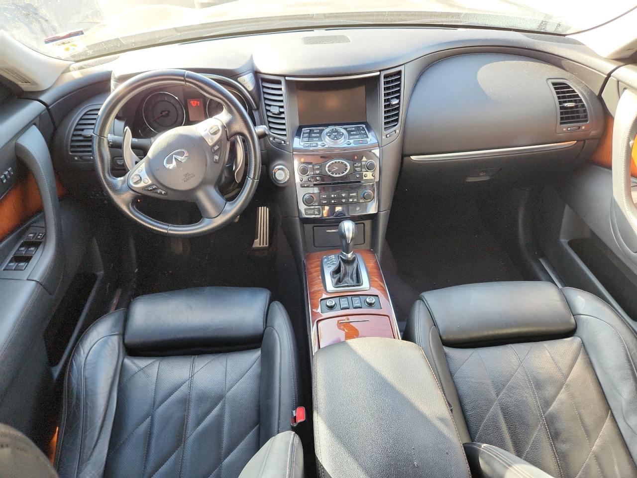 2010 INFINITI FX50