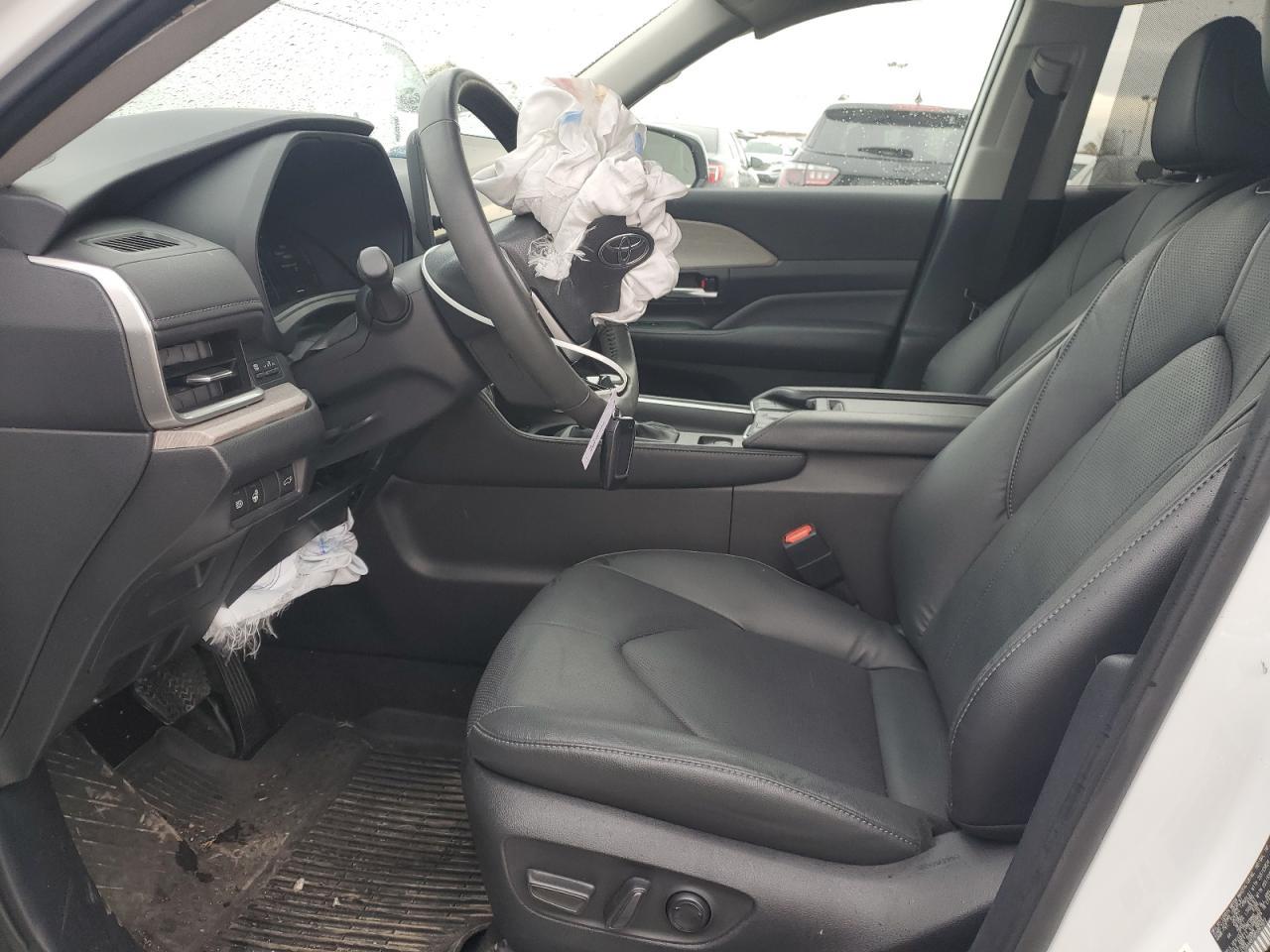 2024 TOYOTA HIGHLANDER