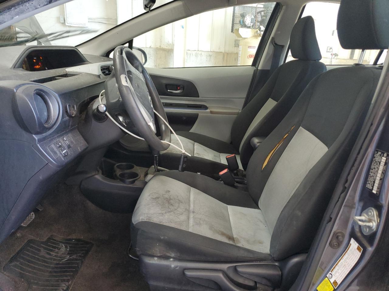 2012 TOYOTA Prius c