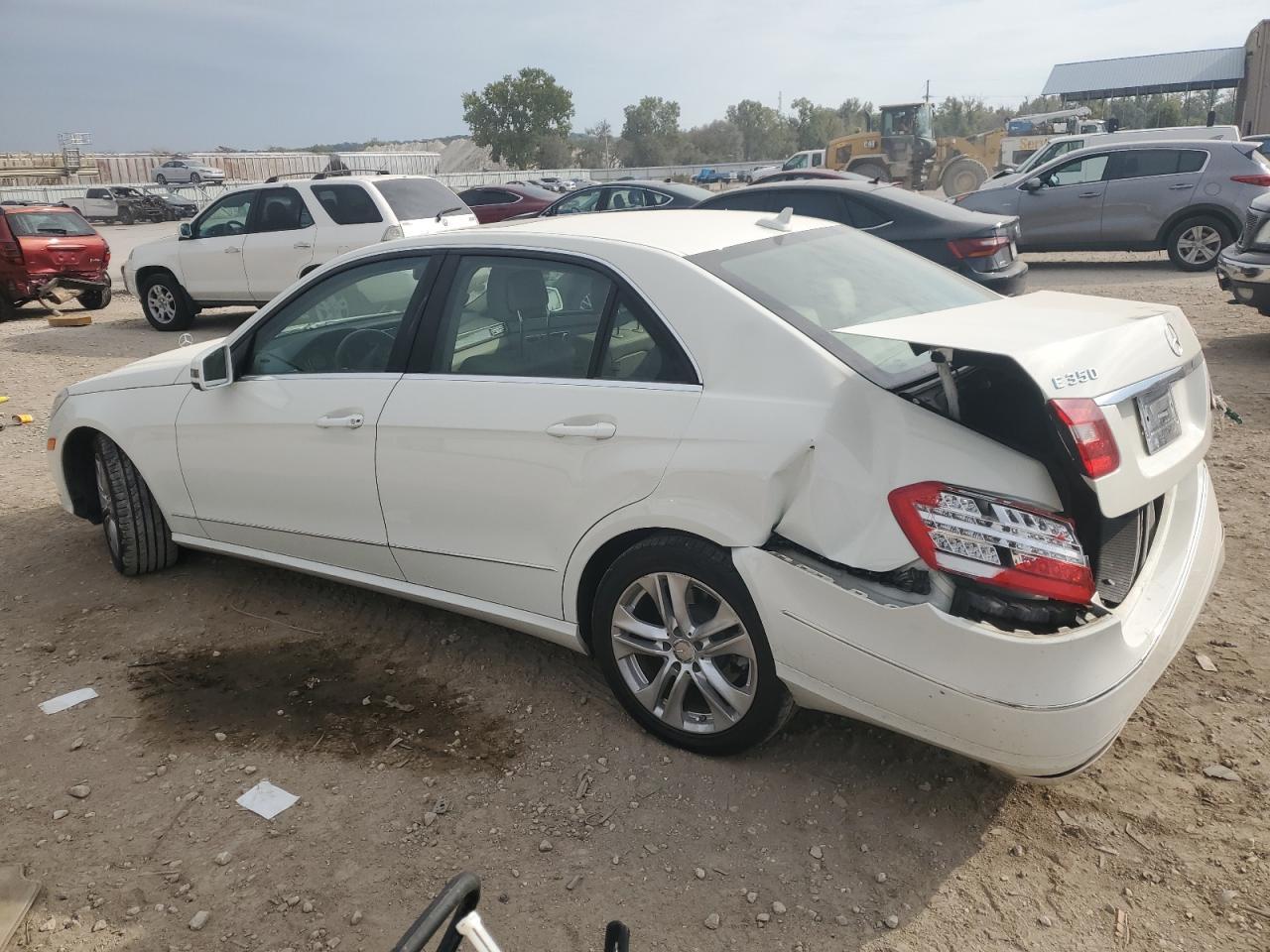 2011 MERCEDES-BENZ E-Class