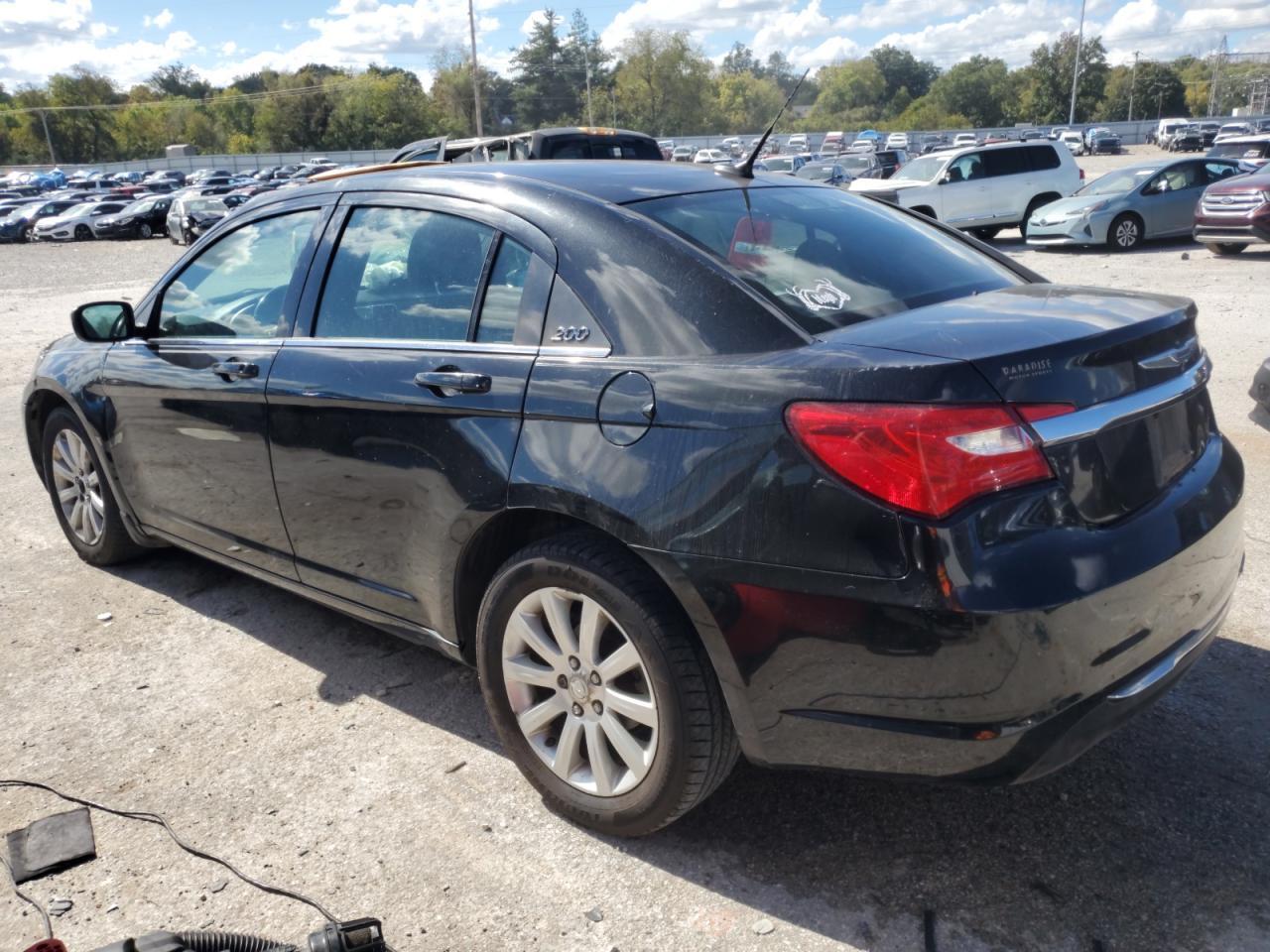 2011 CHRYSLER 200