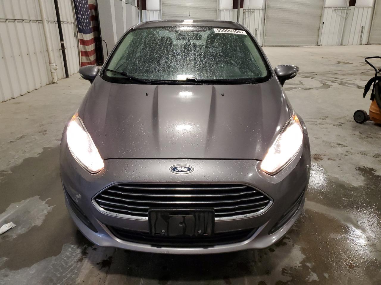 2014 FORD Fiesta