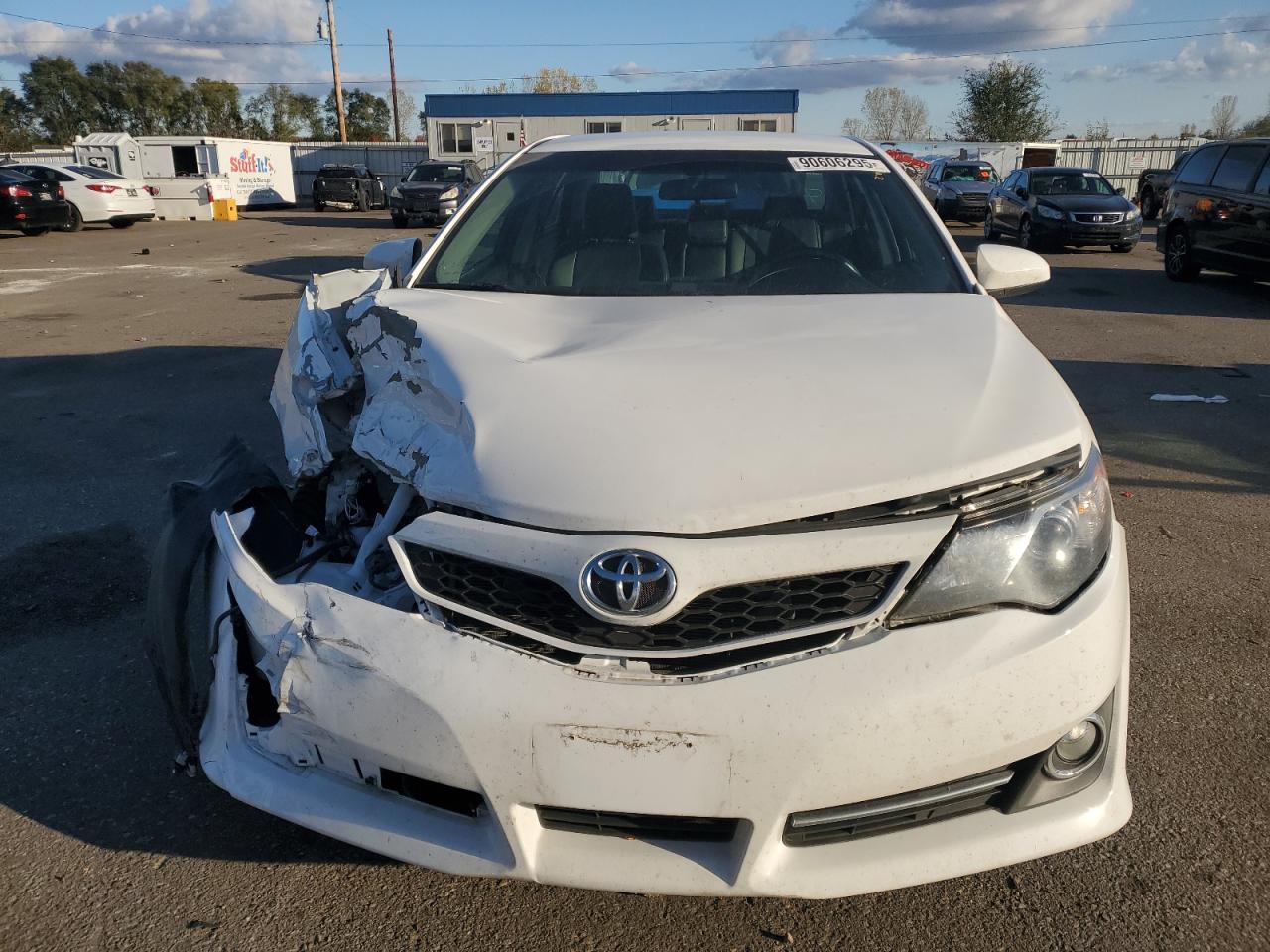 2014 TOYOTA CAMRY