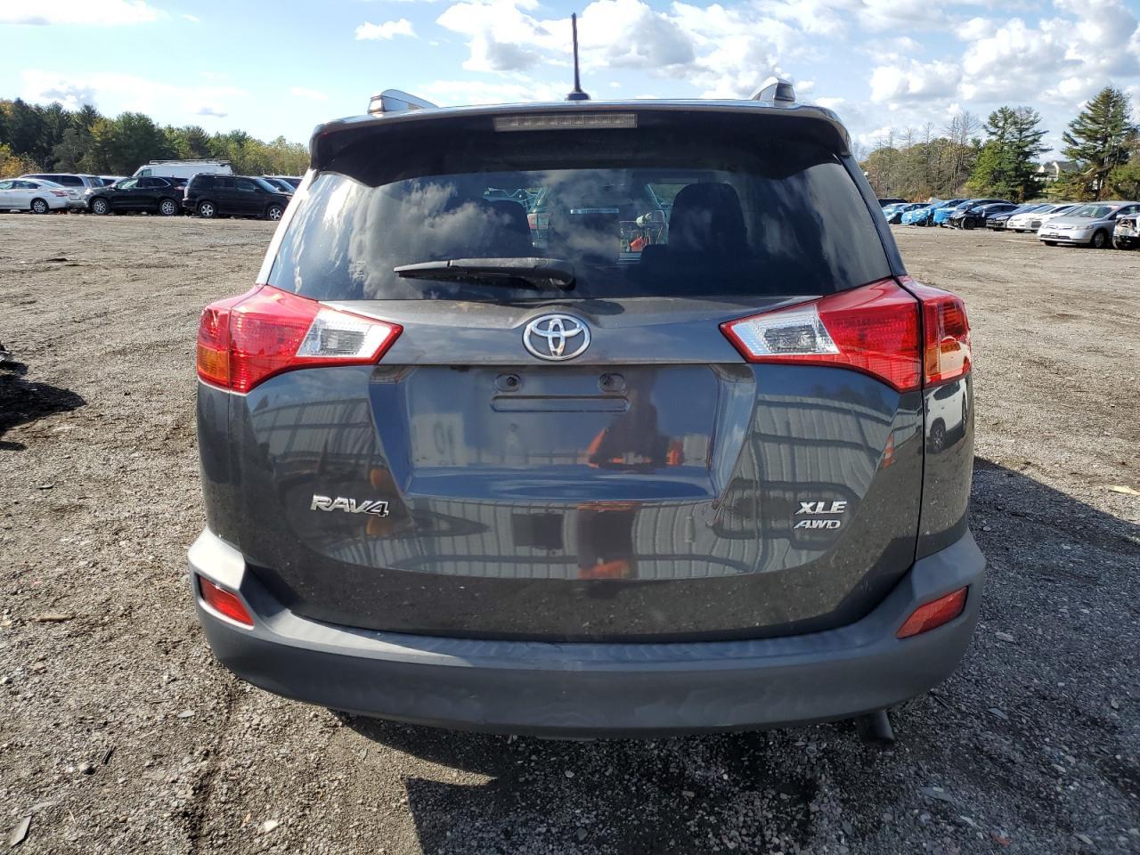 2015 TOYOTA RAV4