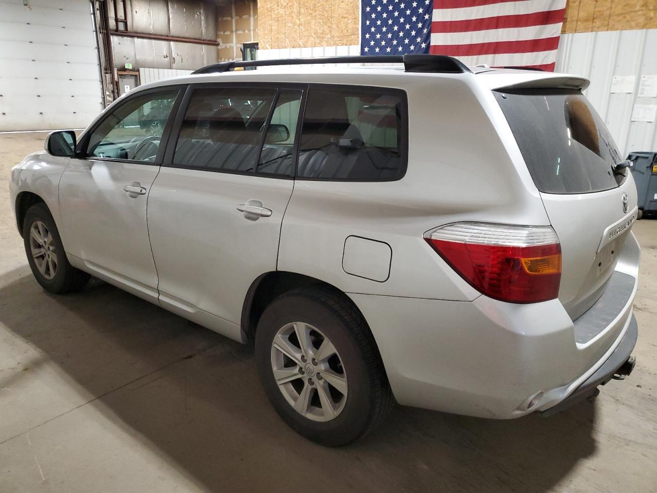 2010 TOYOTA HIGHLANDER