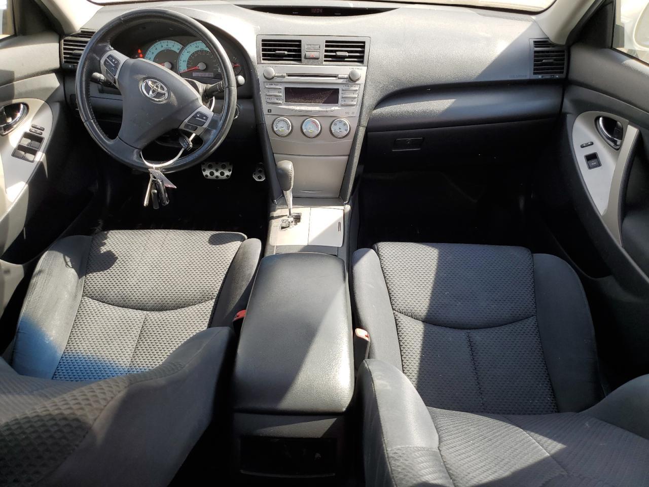 2011 TOYOTA CAMRY