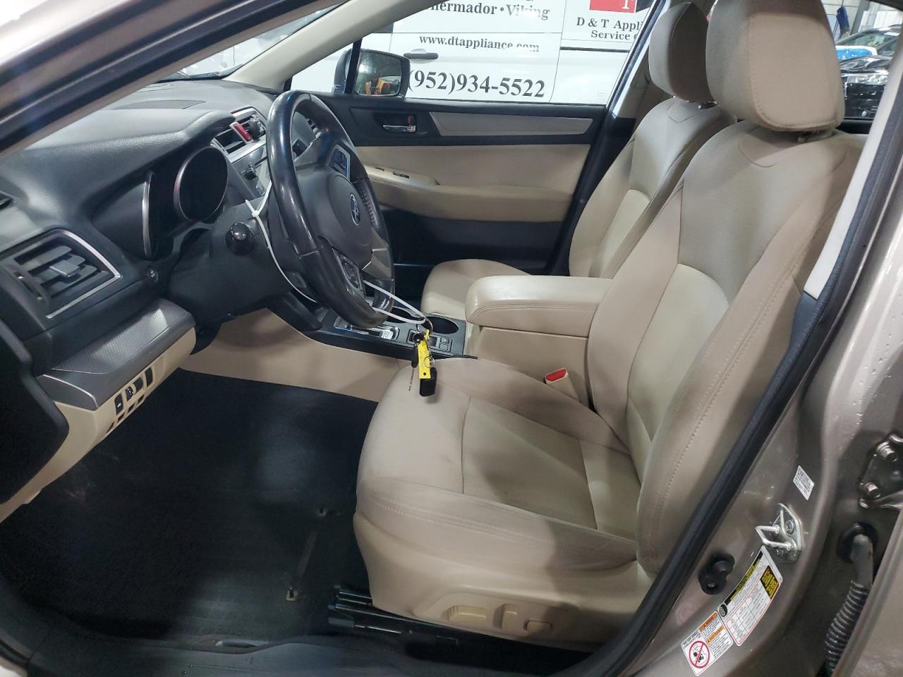 2016 SUBARU Legacy