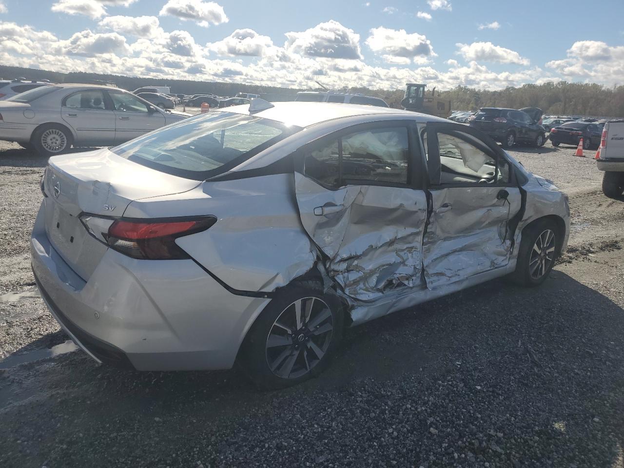 2021 NISSAN VERSA