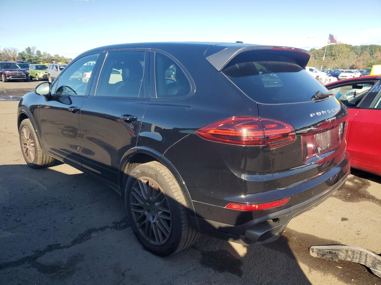 2017 PORSCHE CAYENNE