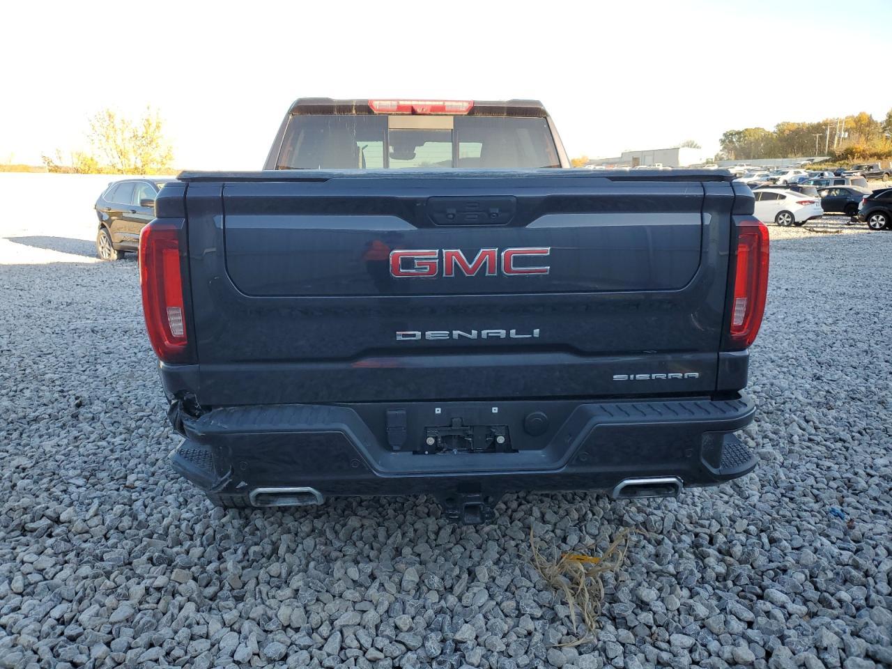 2023 GMC Sierra