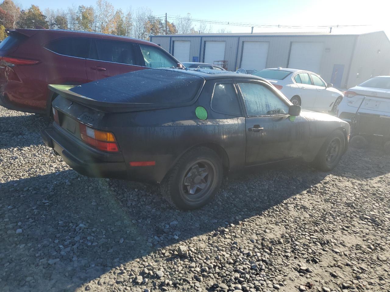 1983 PORSCHE 944