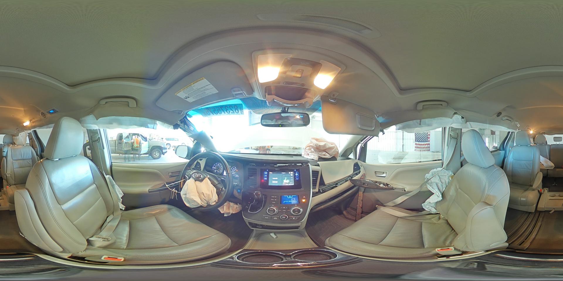 2015 TOYOTA SIENNA