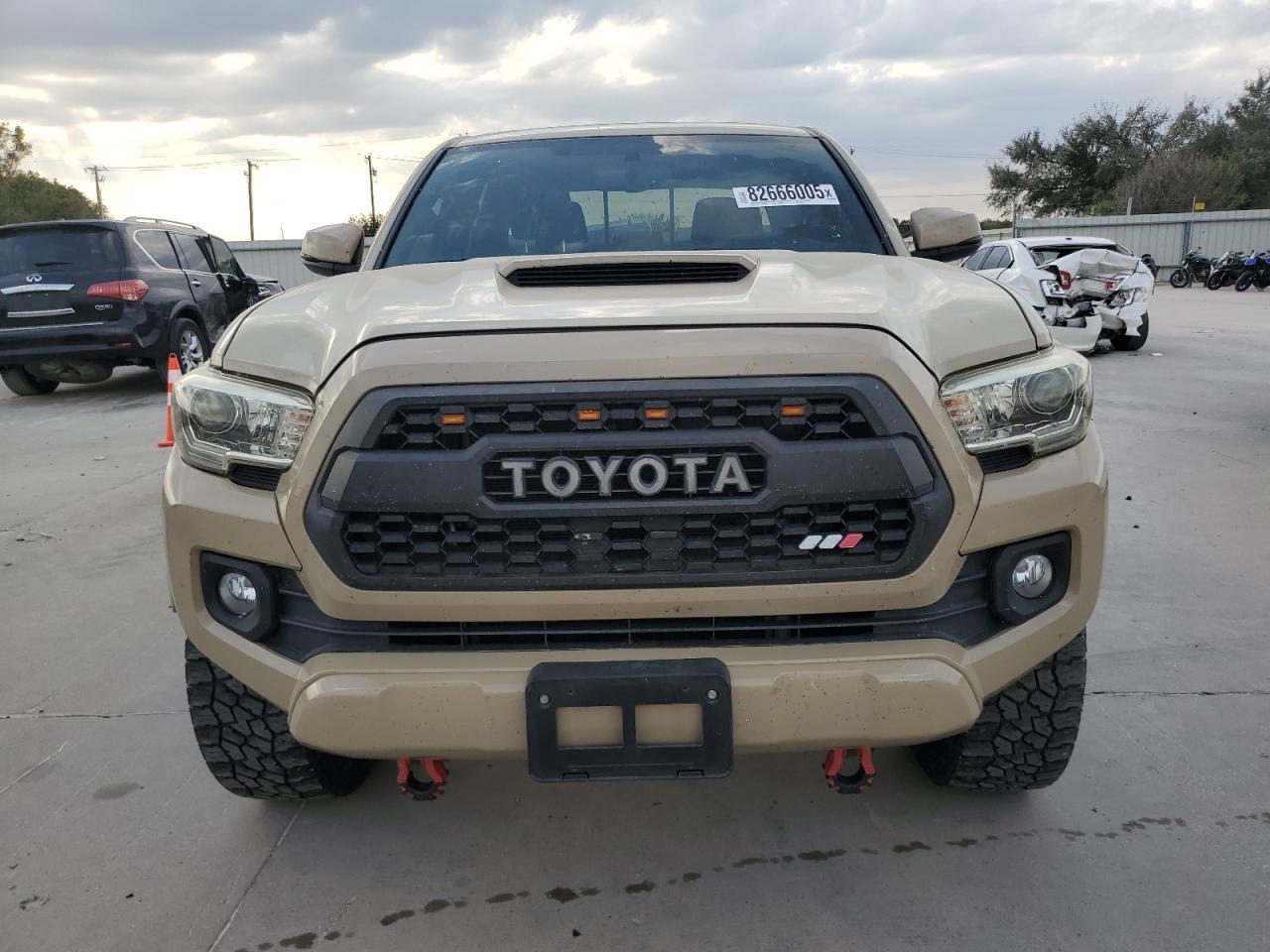2017 TOYOTA TACOMA