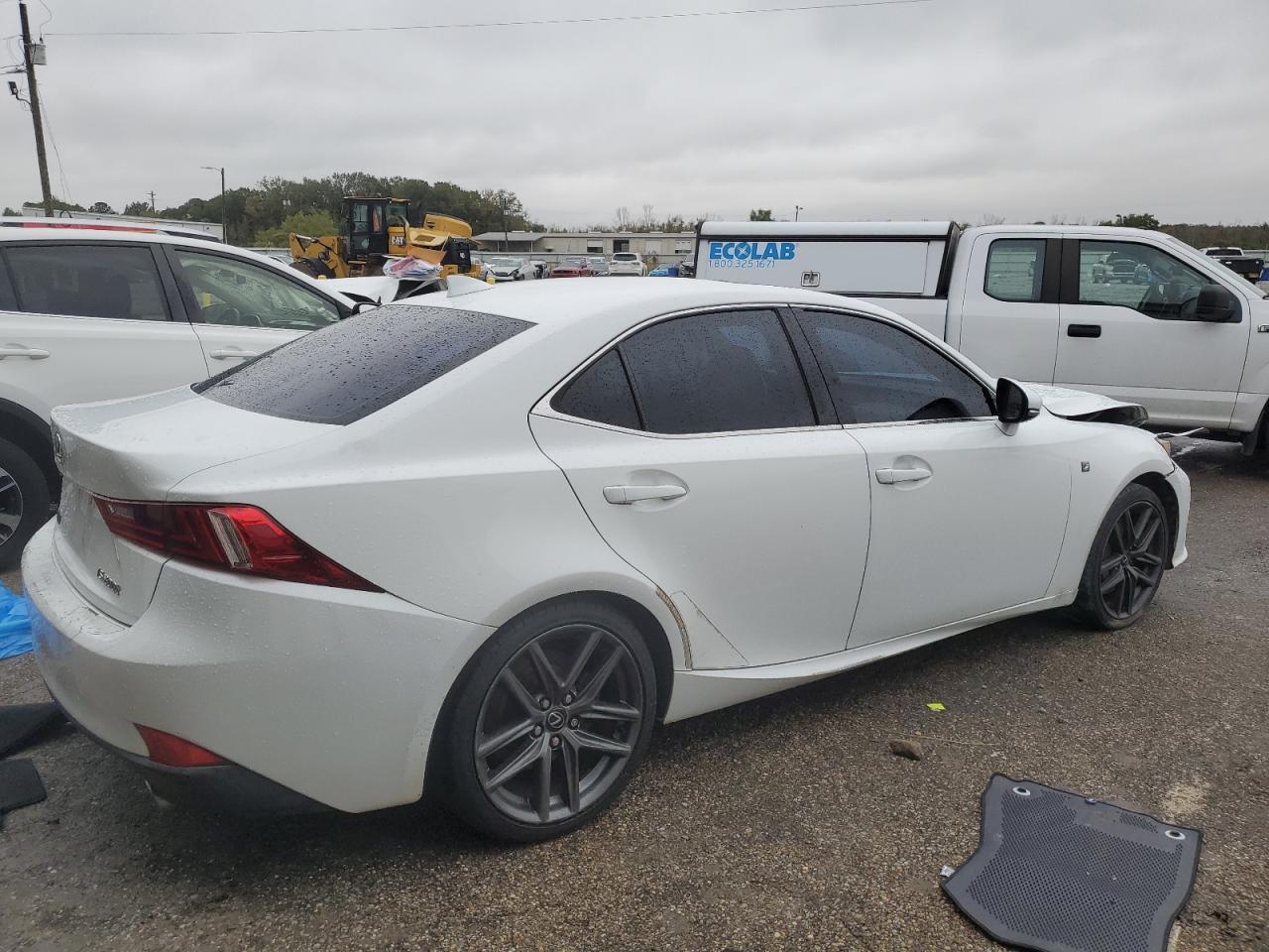 2016 LEXUS IS 200t