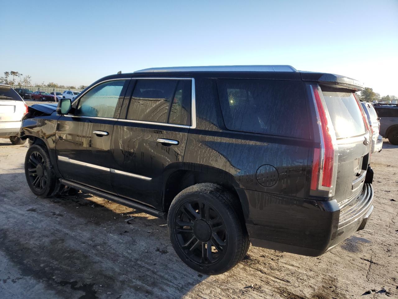 2017 CADILLAC ESCALADE