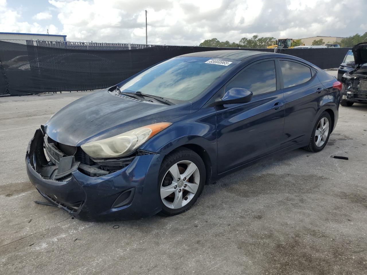 2013 HYUNDAI ELANTRA