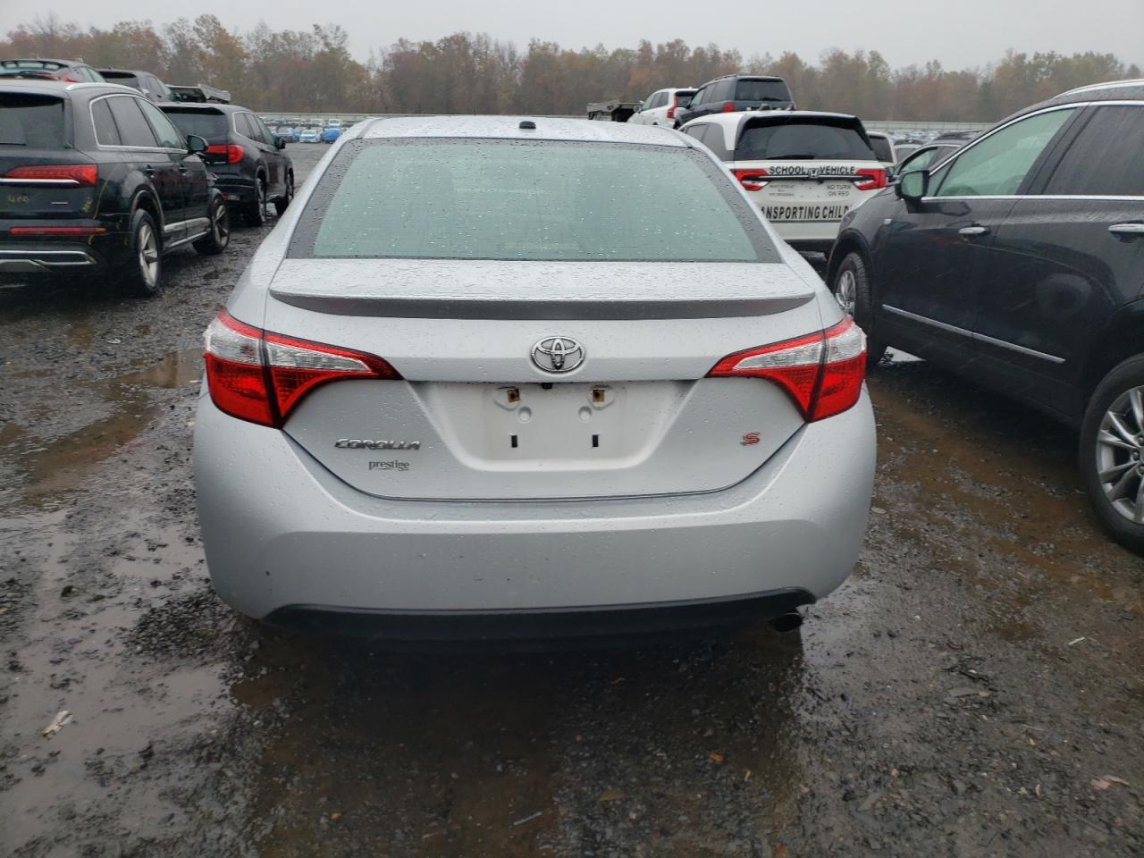 2015 TOYOTA COROLLA