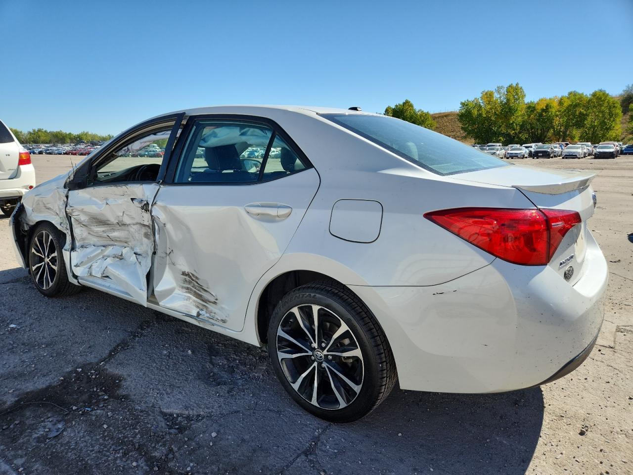 2017 TOYOTA COROLLA