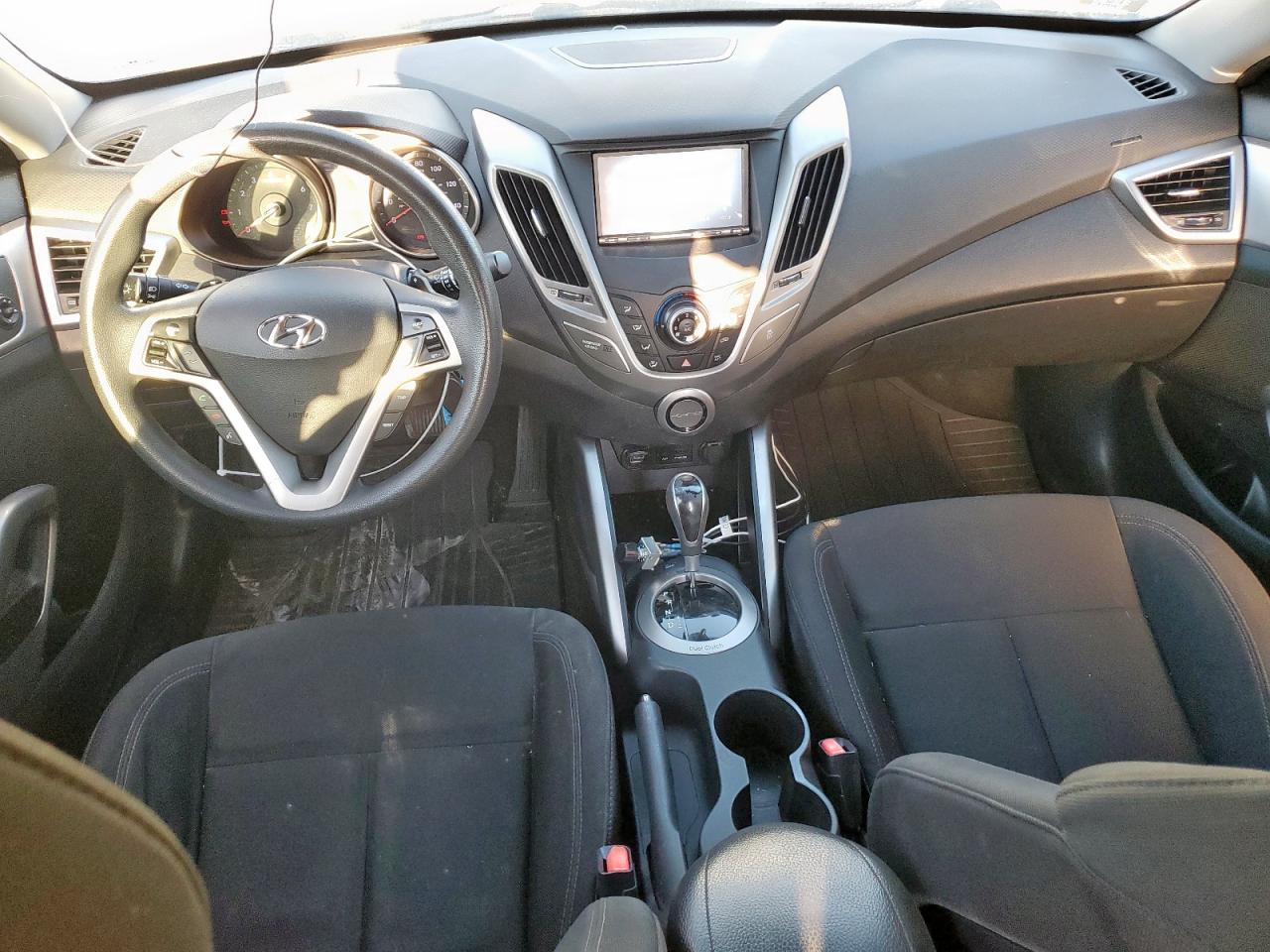 2013 HYUNDAI VELOSTER