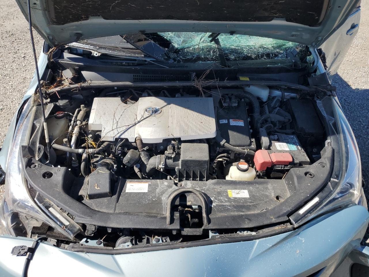 2016 TOYOTA PRIUS