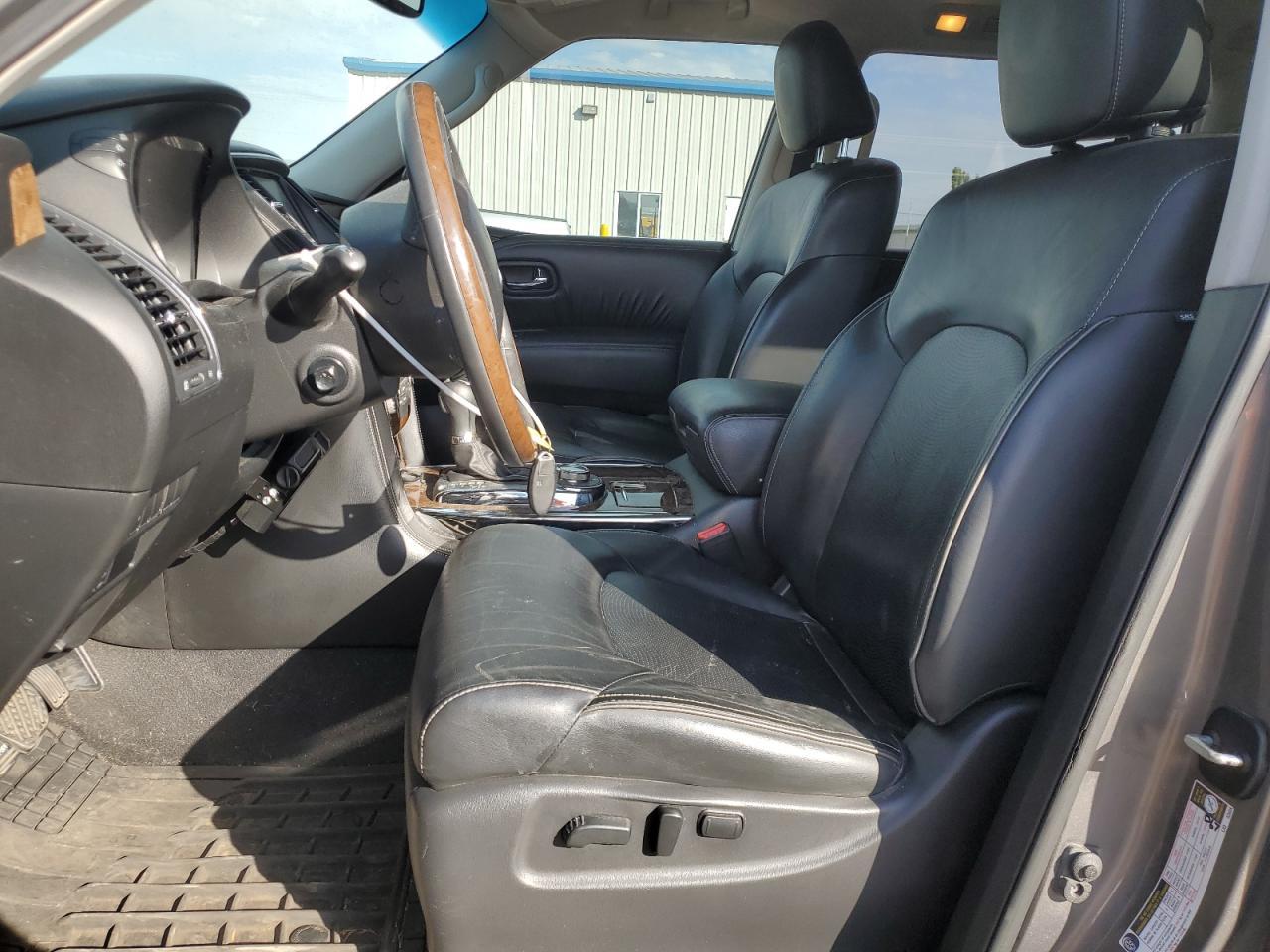 2016 INFINITI QX80