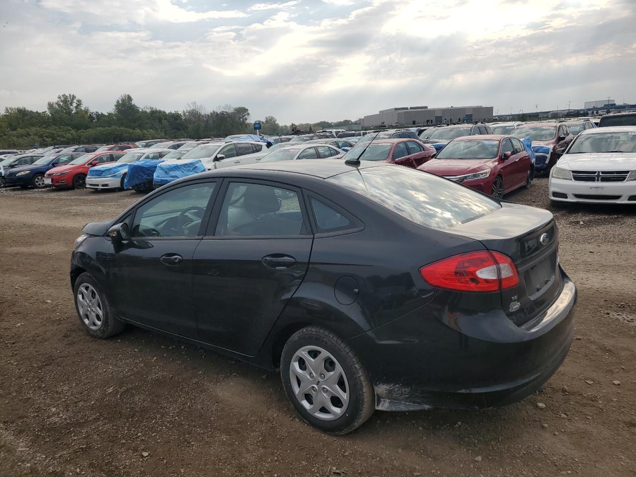 2013 FORD Fiesta