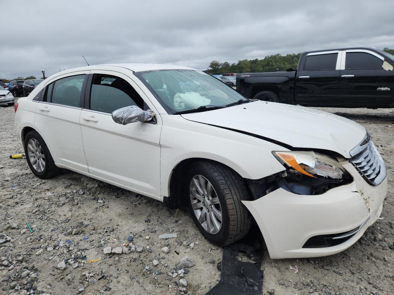 2011 CHRYSLER 200