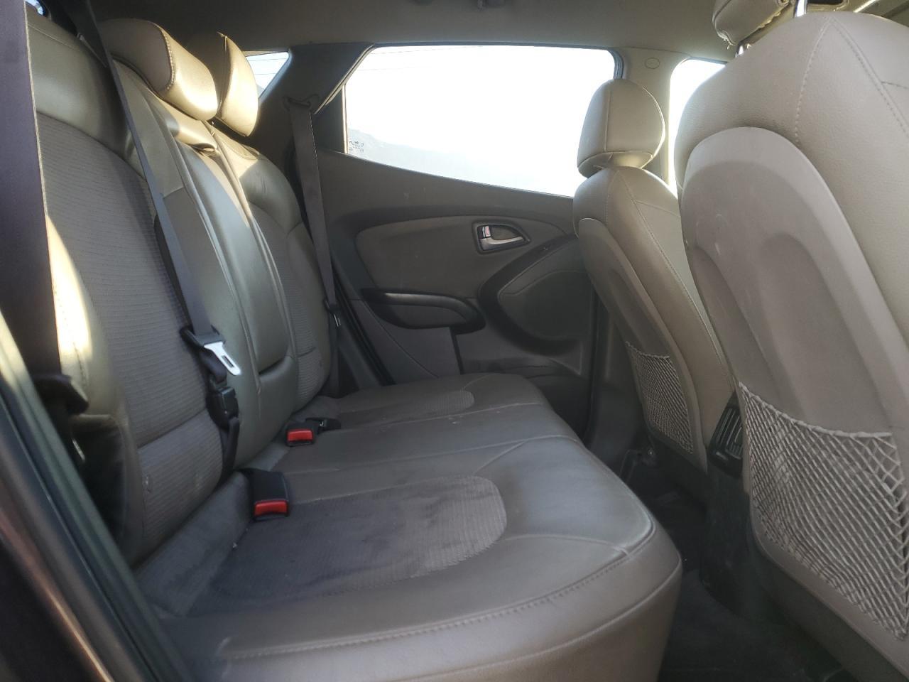2015 HYUNDAI TUCSON