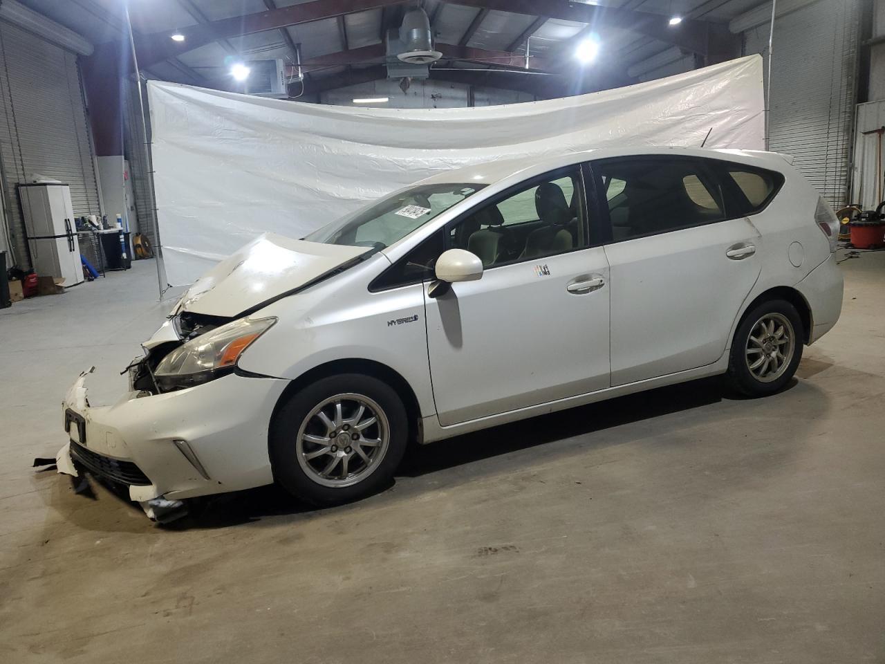 2014 TOYOTA PRIUS V