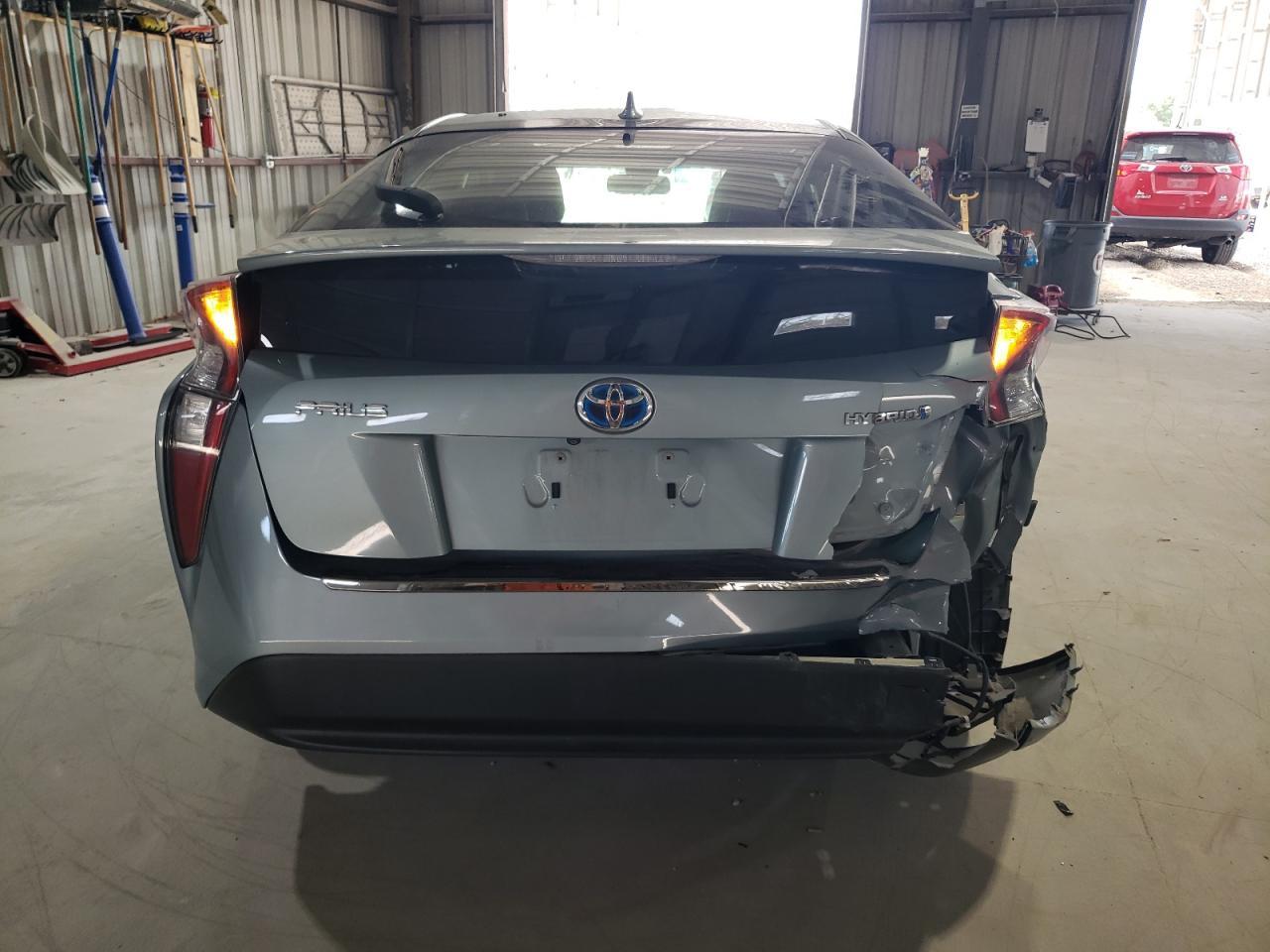 2017 TOYOTA PRIUS