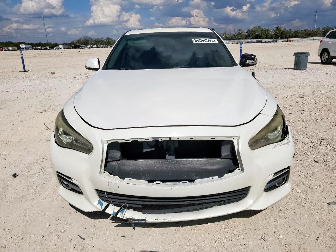 2016 INFINITI Q50