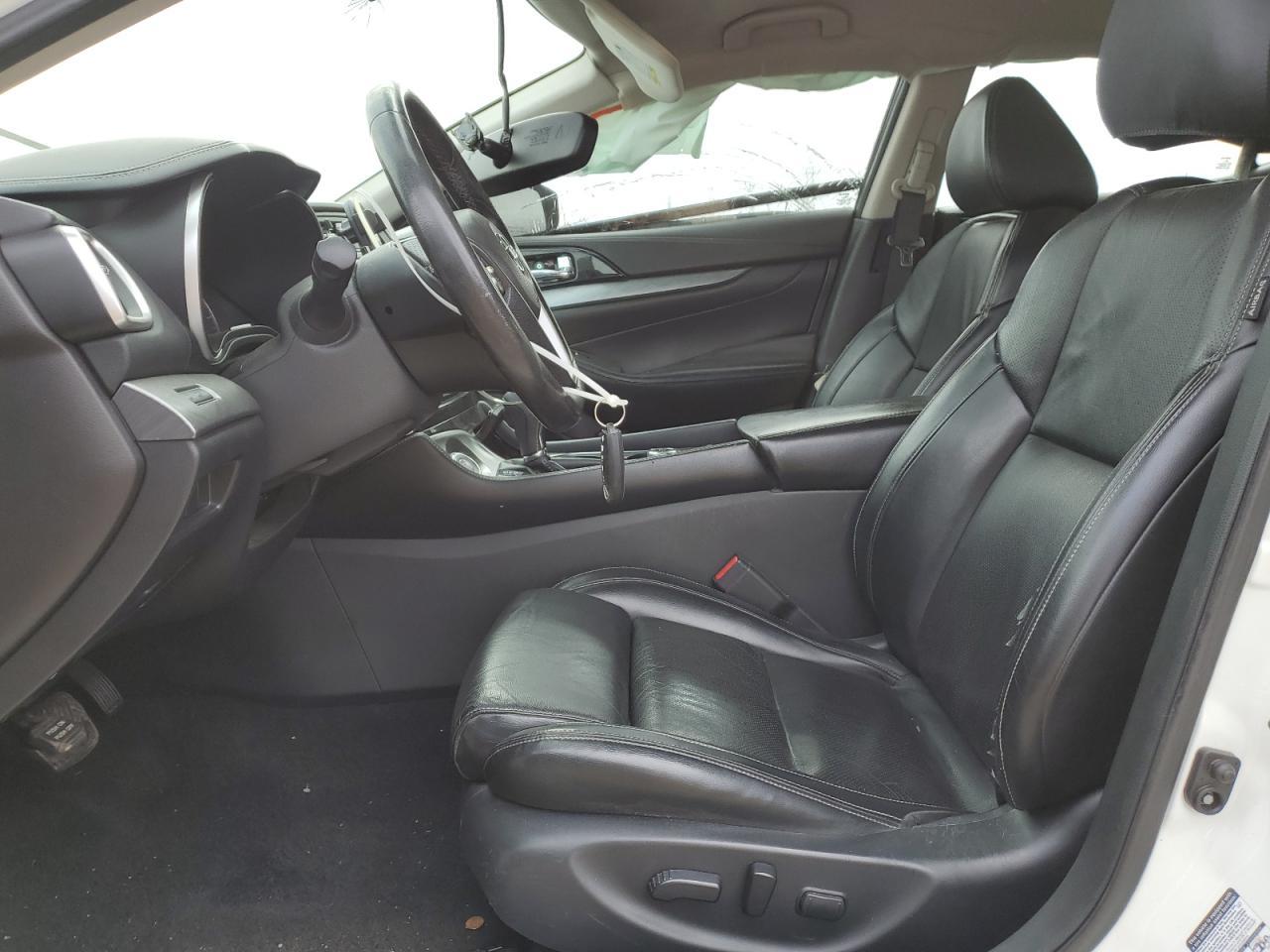2016 NISSAN Maxima