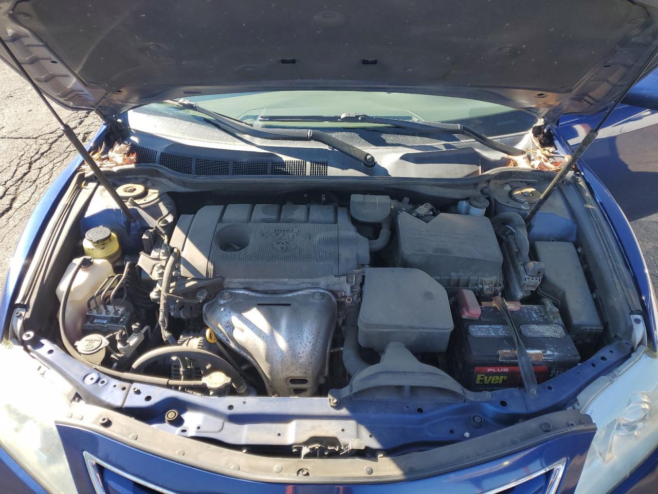 2011 TOYOTA CAMRY