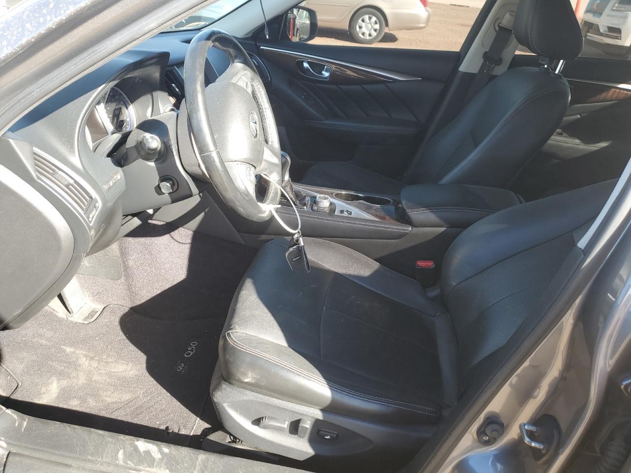 2016 INFINITI Q50