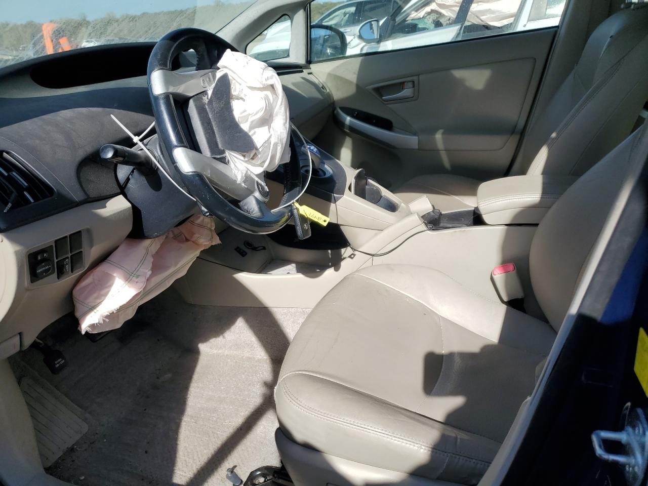 2011 TOYOTA PRIUS