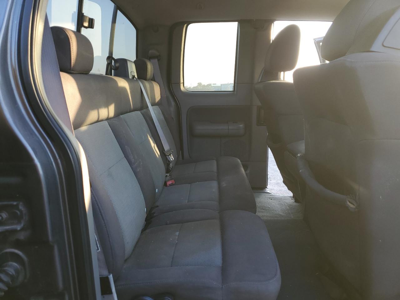 2004 FORD F-150