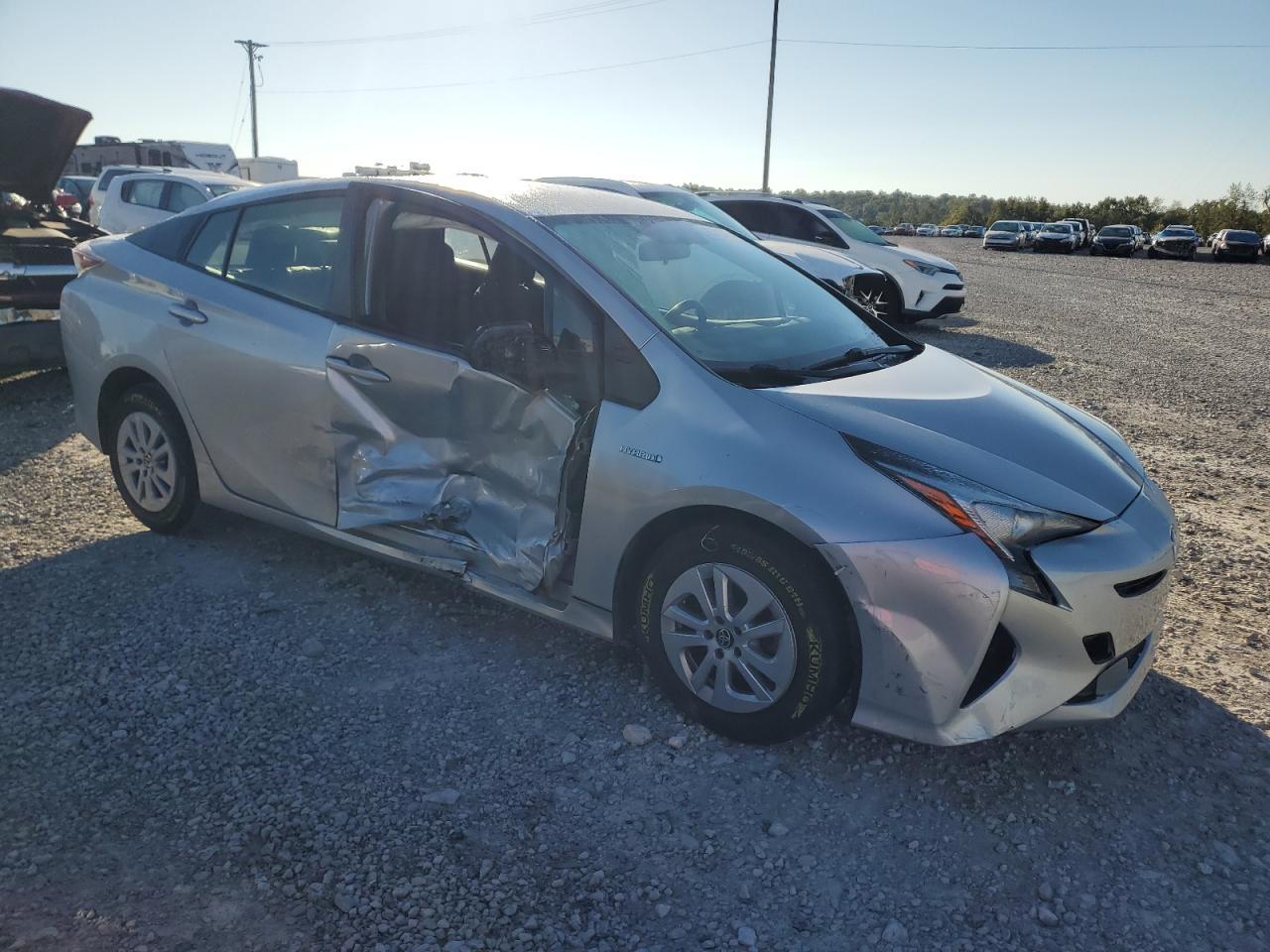 2016 TOYOTA PRIUS