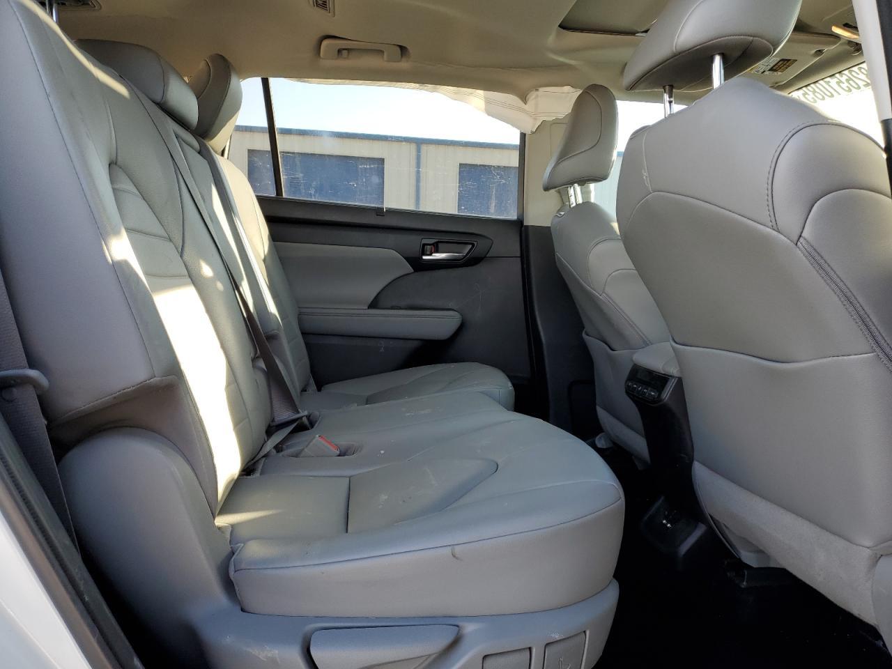 2021 TOYOTA HIGHLANDER