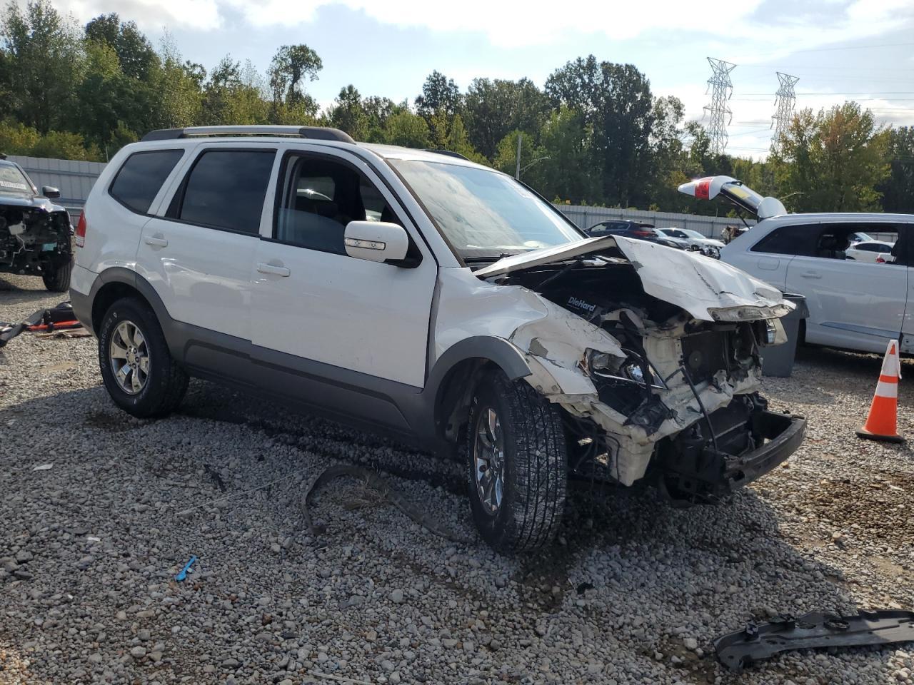 2009 KIA Borrego