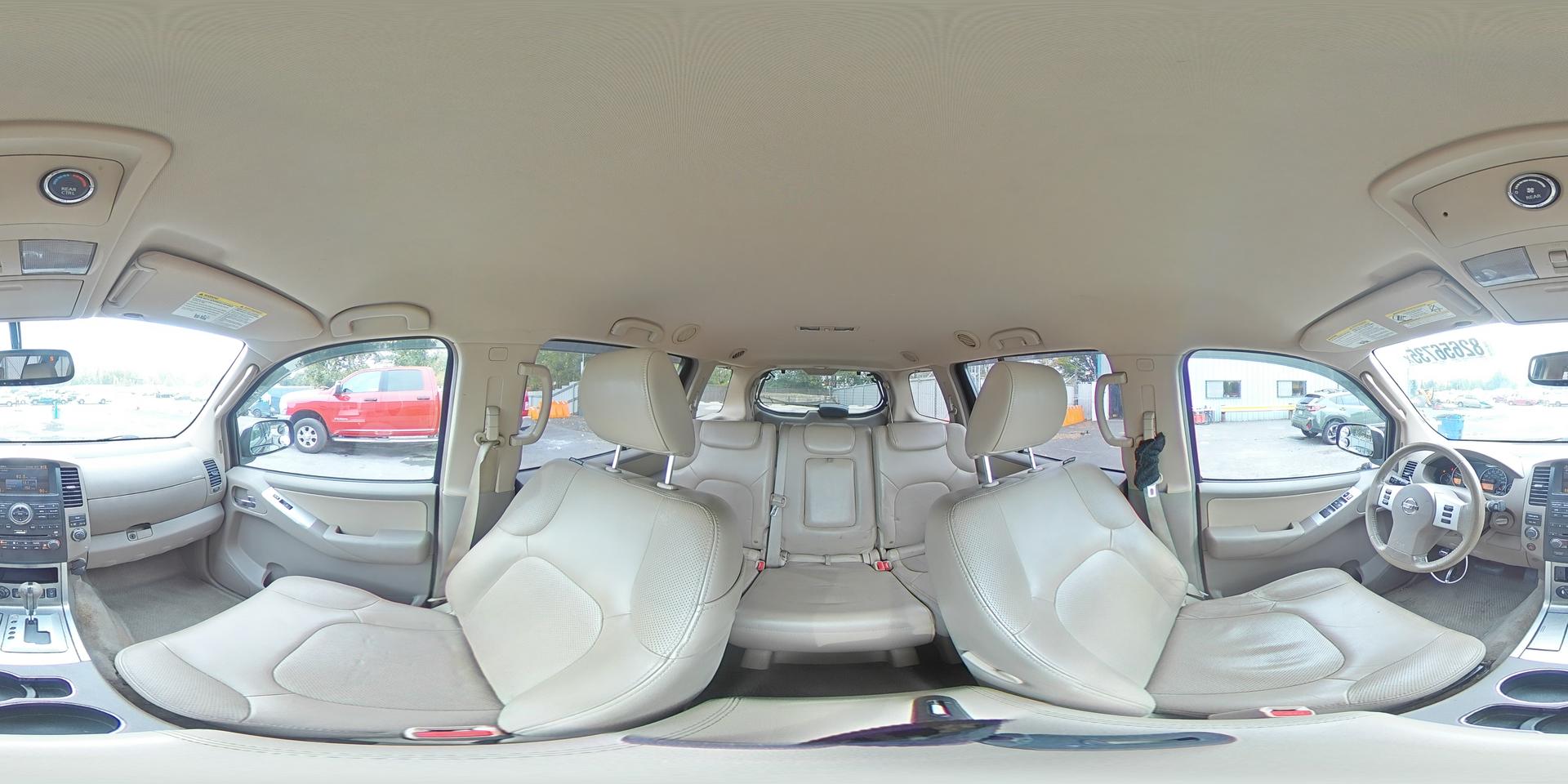 2011 NISSAN PATHFINDER