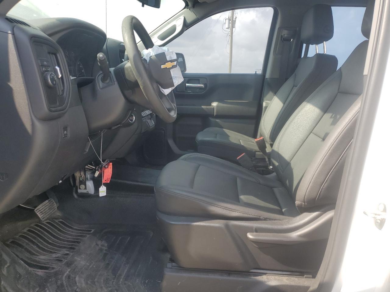 2023 CHEVROLET Silverado