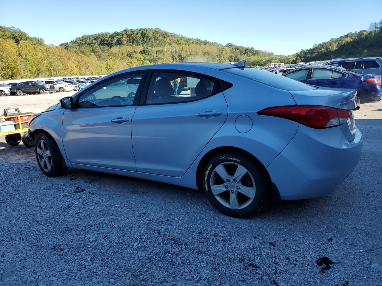 2012 HYUNDAI ELANTRA