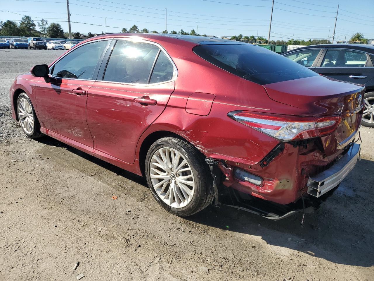 2018 TOYOTA CAMRY