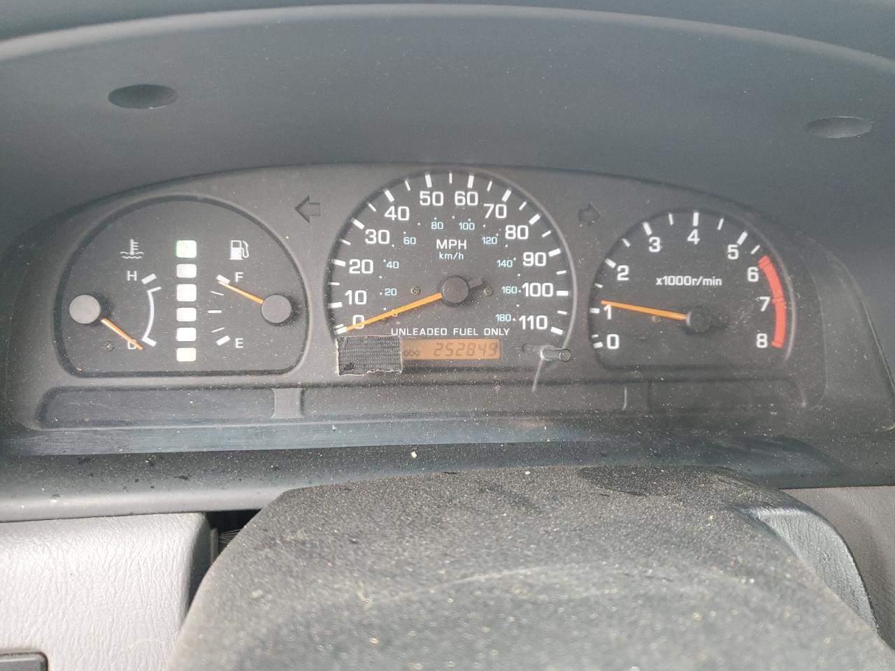 2000 NISSAN Frontier